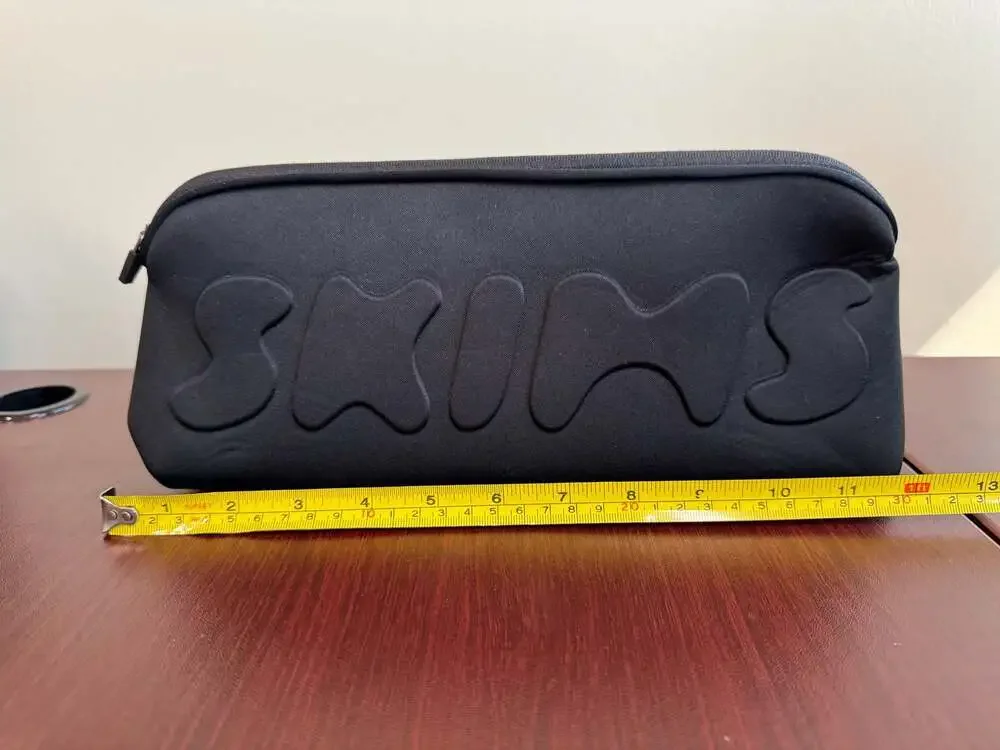 SKIMS Kim Kardashian Cosmetics Bag Onyx One Size Zipper Closure